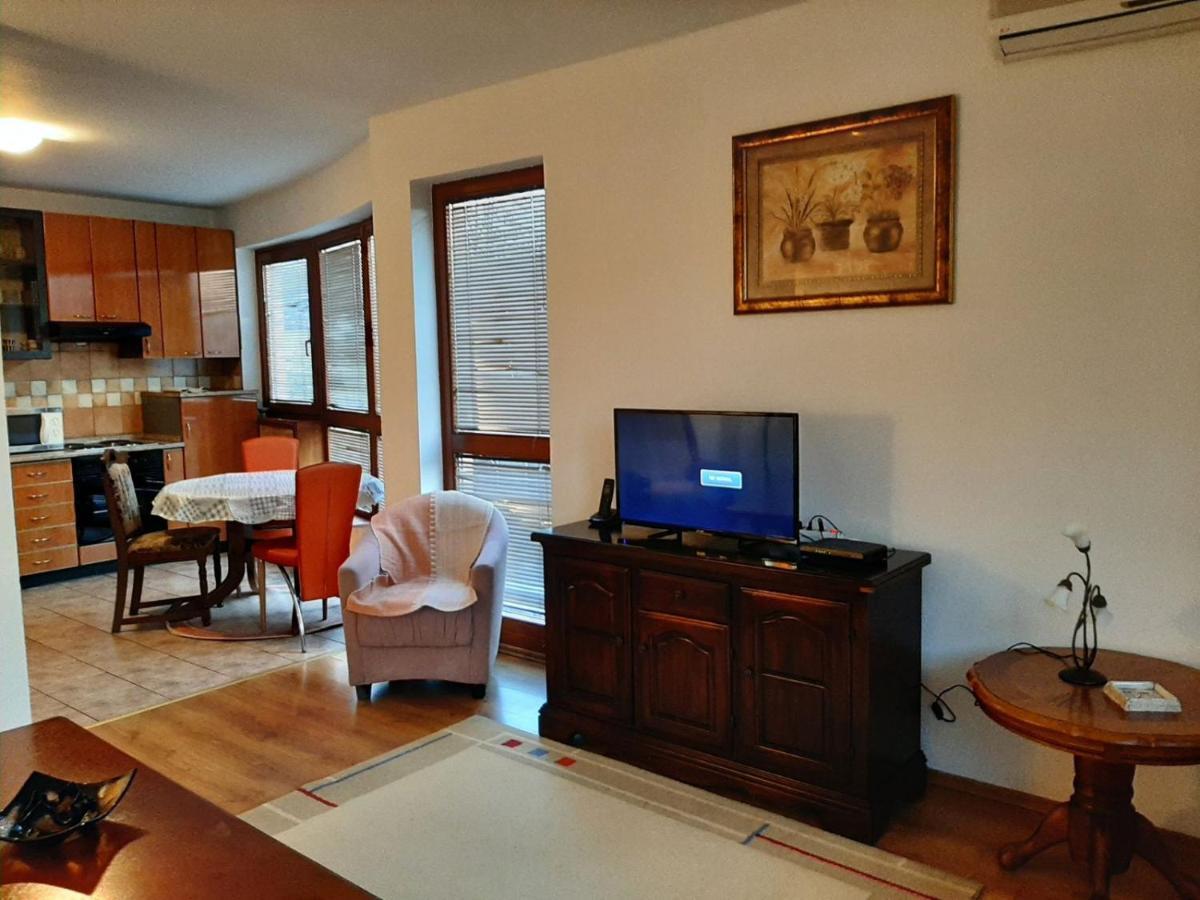 באניה לוקה Green And Blue Apartments מראה חיצוני תמונה