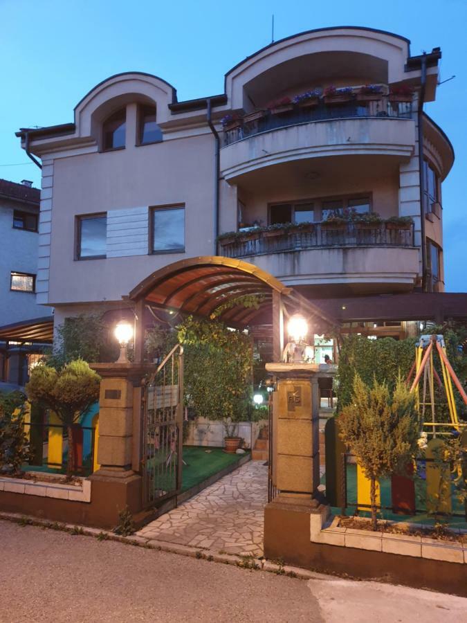 באניה לוקה Green And Blue Apartments מראה חיצוני תמונה
